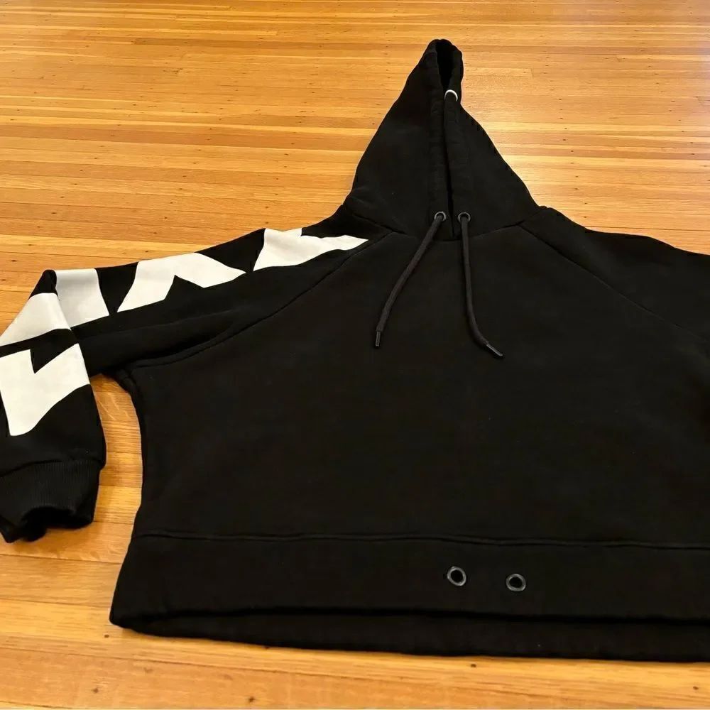 Zyia Active black crop hoodie